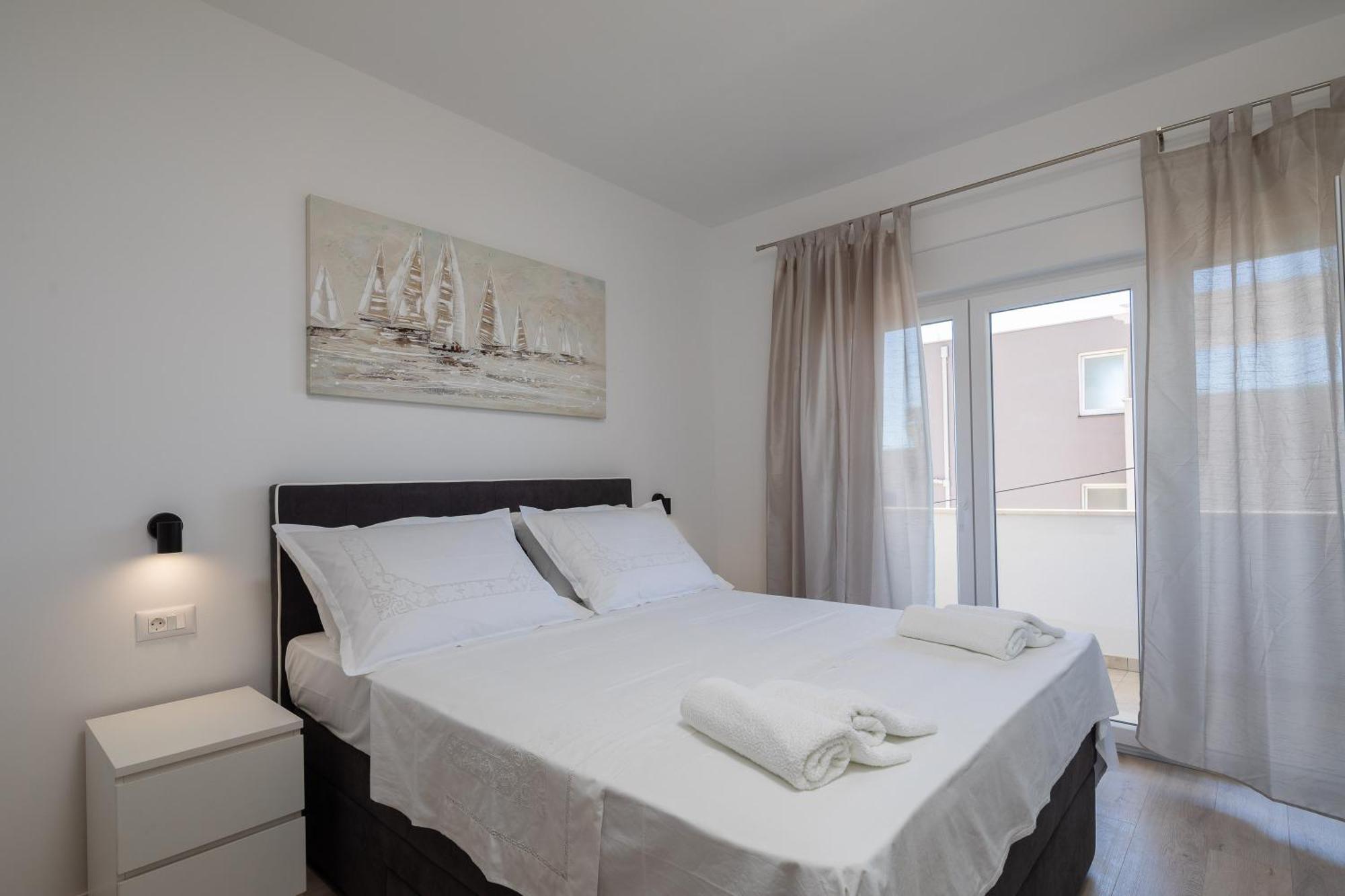 Apartments 20 Meters From The Beach Jesenice  Szoba fotó